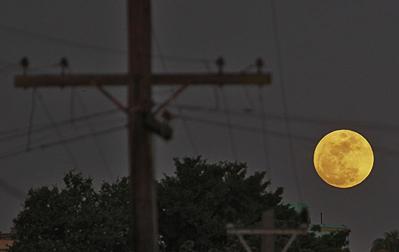 Super Luna. Foto> Ismael Francisco/Cubadebate.