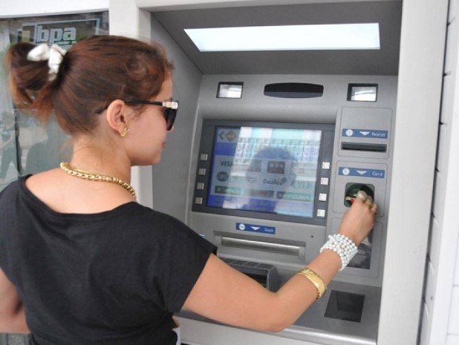 Potenciar la banca electrónica en La Habana