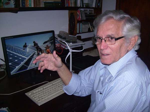 El profesor Daniel Stolik Universidad de La Habana