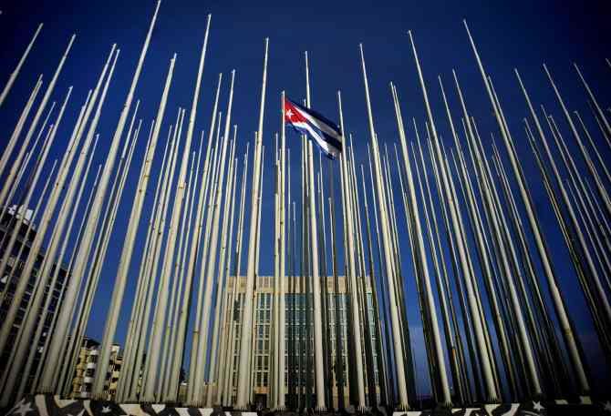 EEUU retira personal de su embajada en Cuba y suspende la emisión de visas