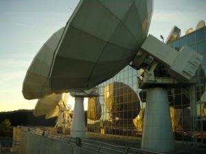ETECSA y compañía de Luxemburgo firman acuerdo para servicios satelitales
