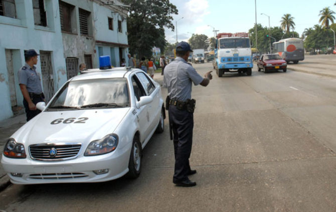 Las multas de tránsito podrán pagarse por teléfono en La Habana