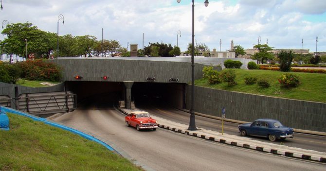 Cierre parcial del túnel de la Bahía de La Habana por reparaciones en el drenaje