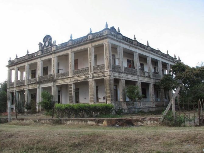 Adiós definitivo al emblemático Palacio Goytisolo de Cienfuegos