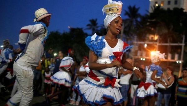 Havana Carnival Kicks Off With Music, Dances, Floats