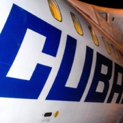 Cuba atribuye al embargo de EE.UU. daños en su sector de transporte aéreo