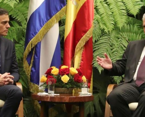 spanish-pm-agrees-closer-ties-with-cuba-during-historic-visit
