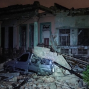 Tres muertos y 172 heridos por un tornado en La Habana
