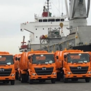 Ya circulan por La Habana los camiones de basura enviados por Japón