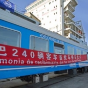 Cuba recibe primer lote de vagones chinos para recuperar su red ferroviaria