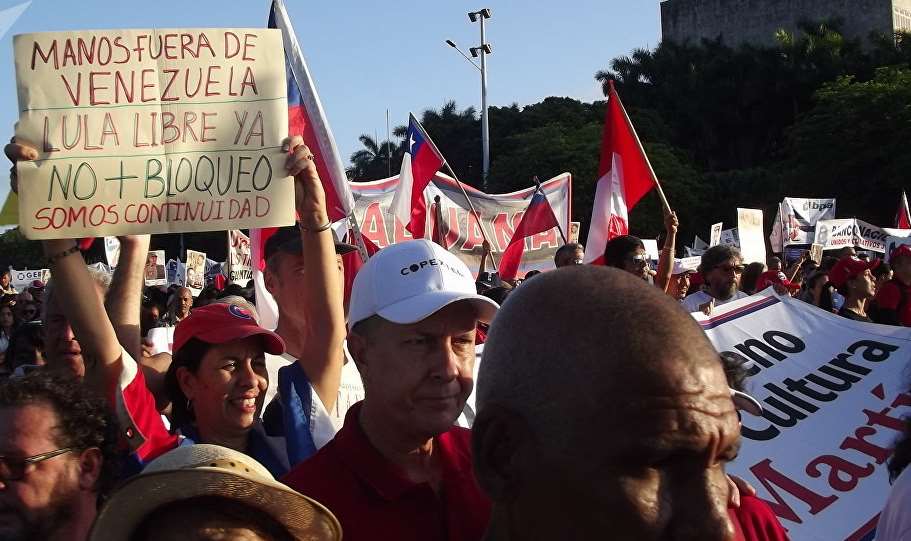 Cuba desfila por el 1º de Mayo bajo el liderazgo de Raúl Castro y Díaz-Canel