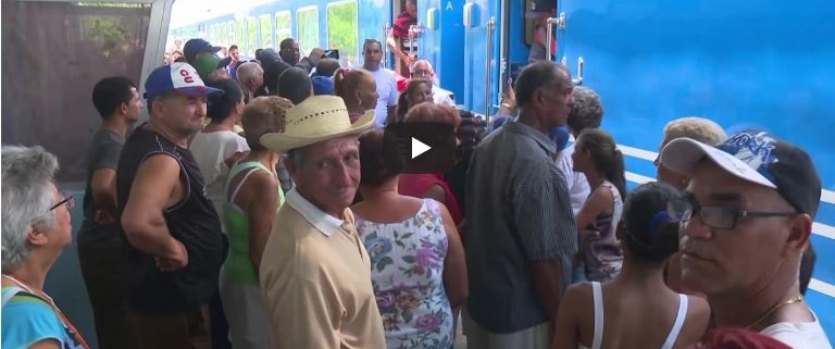 Regresa de Granma a La Habana tren chino en prueba comercial