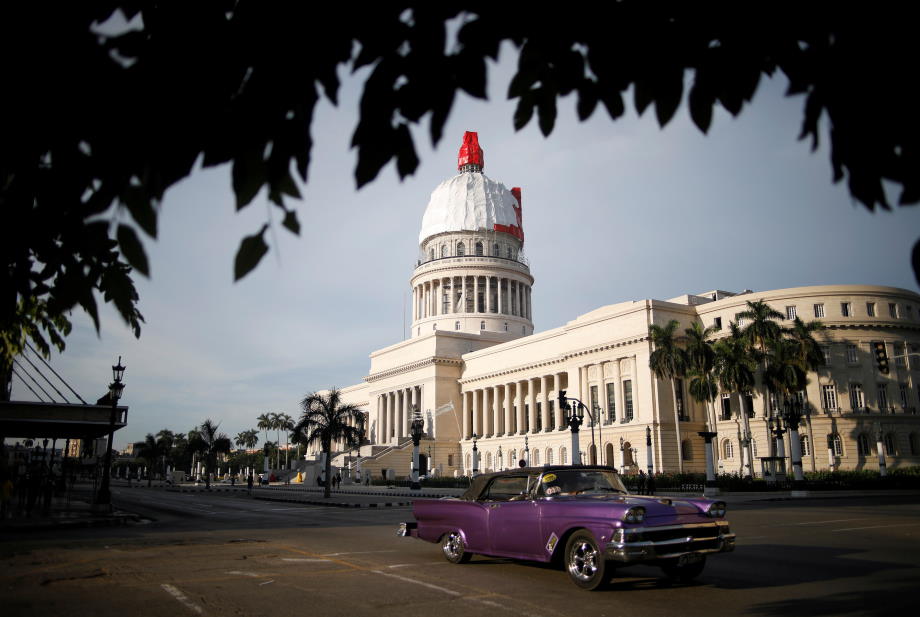 Develan la cúpula del Capitolio de La Habana
