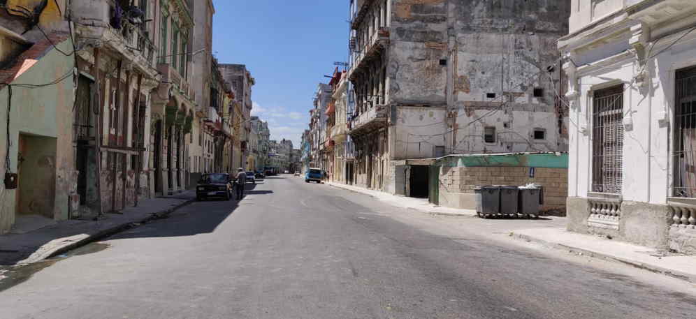 Las calles de La Habana se vacían por el temor al coronavirus