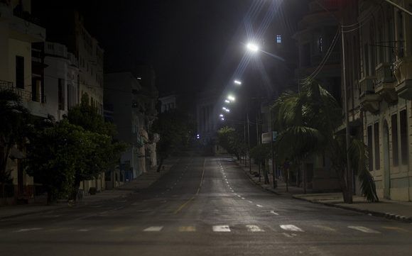  La Habana se recoge en la primera noche de restricciones