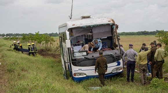 Accidente de tránsito en Camagüey deja dos fallecidos y 12 lesionados