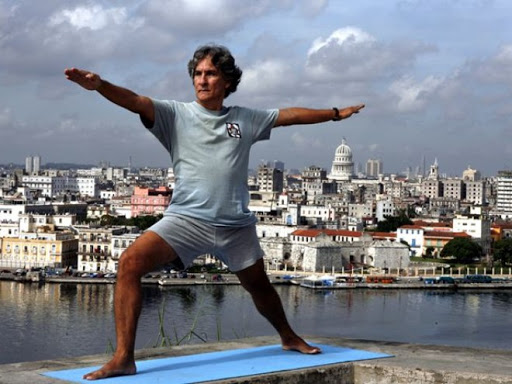 Yoga finds its way to Cuban hearts