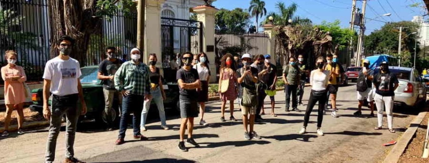 Tania Bruguera and members of Cuban artist-activist group 27N arrested in Havana