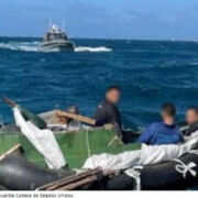 Guardia Costera de EE.UU. intercepta a 5 balseros cubanos tras 16 días en el mar