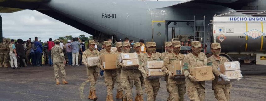 Avión del ejército de Bolivia parte hacia Cuba con 20 toneladas de ayuda humanitaria