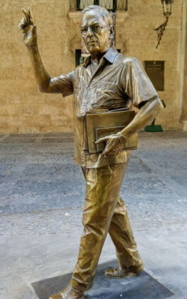 Eusebio Leal en bronce y en el alma cubana