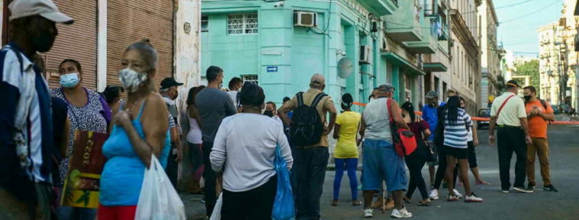 Cuba, queueing for hours 'just to be able to eat'