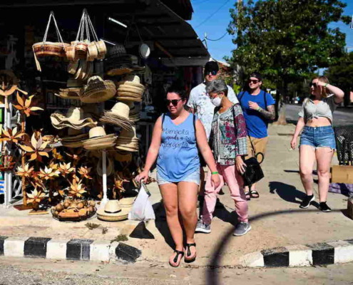 Retour en force du tourisme à Cuba, où le nombre de voyageurs étrangers a été multiplié par six