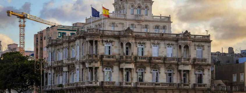 España pide a consulados prepararse y agilizar trámites por nueva Ley de Nietos