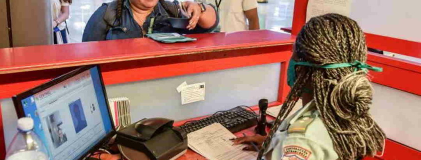 Border detection of travelers with fraudulent documents grows in Cuba