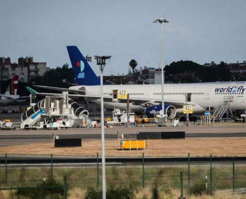 World2fly plane bound for Varadero prepares an emergency landing in Lisbon