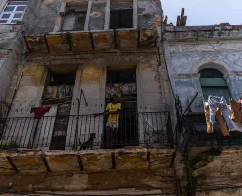 Storm's damages put focus on Cuba's dire housing crisis