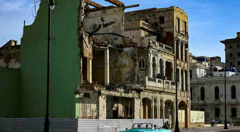A Cuba, la peur de mourir dans l'effondrement de son logement 
