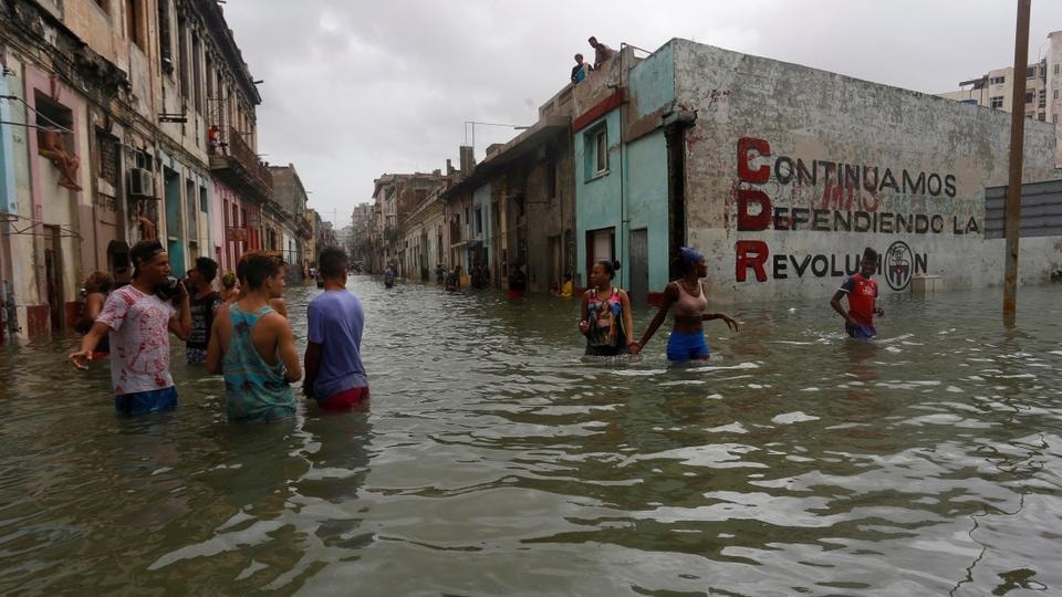 L'ouragan Ian désormais classé en catégorie 3, Cuba et la Floride en alerte maximale