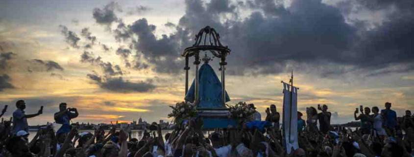 Virgen de Regla: cubanos acompañan en procesión a la Patrona de la bahía de La Habana