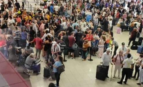 Cubans are stranded at Miami and Havana airports due to the sudden cancellation of flights