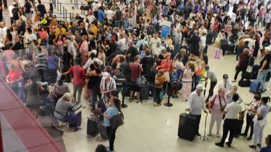 Cubans are stranded at Miami and Havana airports due to the sudden cancellation of flights