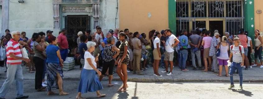 La Habana elimina los LCC e implanta nuevo sistema de racionamiento en tiendas