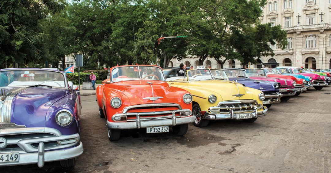 Visiting Cuba with Tourist's Eyes