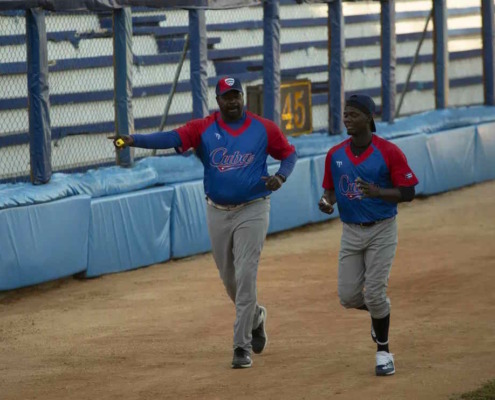 Cuba picks 5 MLB affiliated players for World Classic