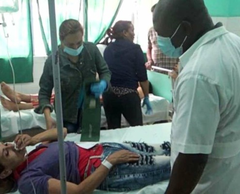 50 heridos tras volcarse camión de pasajeros en Las Tunas