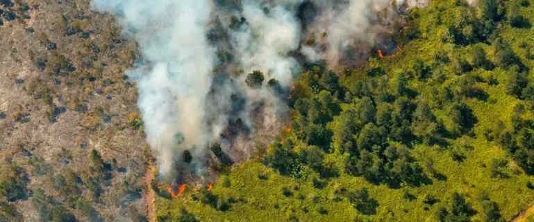 Cuba no logra controlar un gran incendio forestal