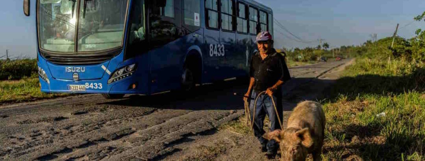 Les transports pùblic de La Havane,délabrés, sans pièces
