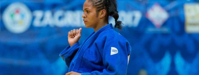 Cinco judocas cubanas abandonan gira por Francia
