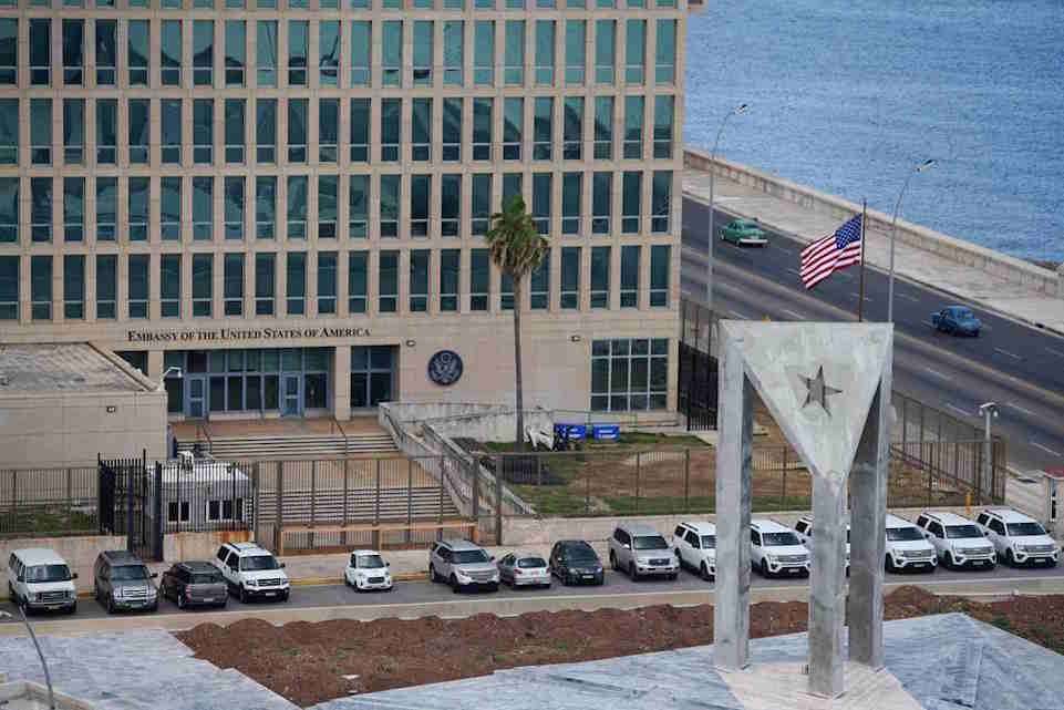 Havana U.S. embassy gets a facelift after years of neglect
