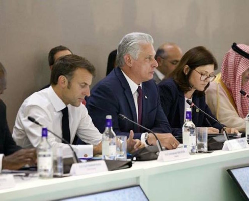 Díaz-Canel attends Summit for a New Global Financial Pact