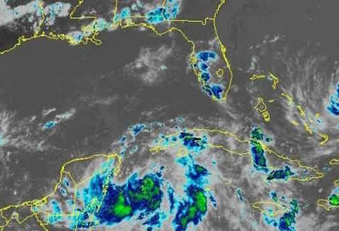 Tormenta tropical Idalia con lento movimiento sobre el noroeste del mar Caribe
