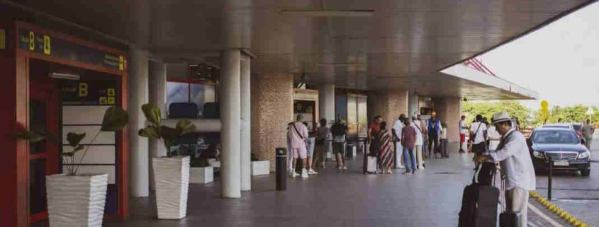 De vuelta a la normalidad arribo de vuelos por las terminales del Aeropuerto de La Habana