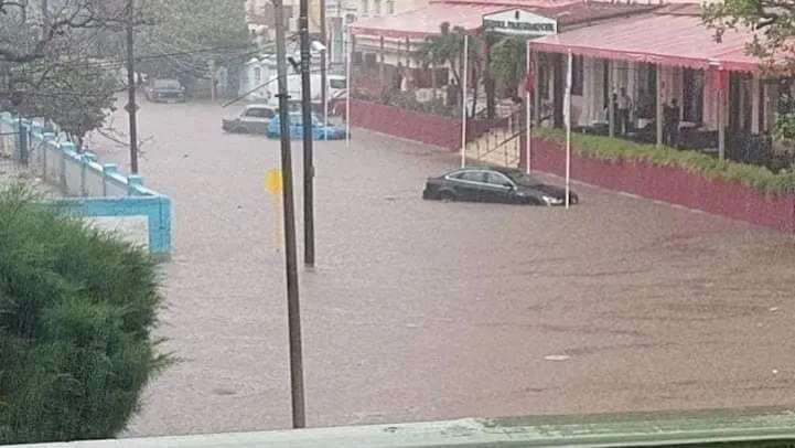Heavy rains cause flooding in Havana