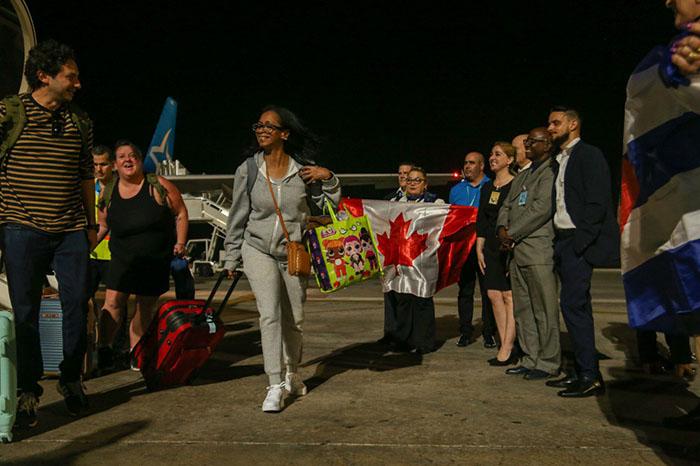 Air Transat inicia vuelo Montreal-Habana