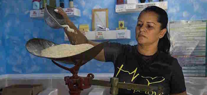 Arranca el año para los cubanos sin libreta de racionamiento física